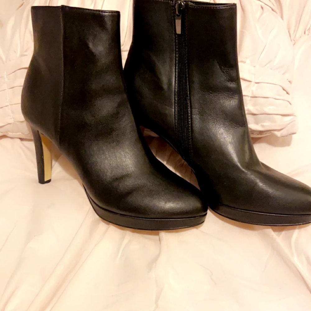 Nine West booties